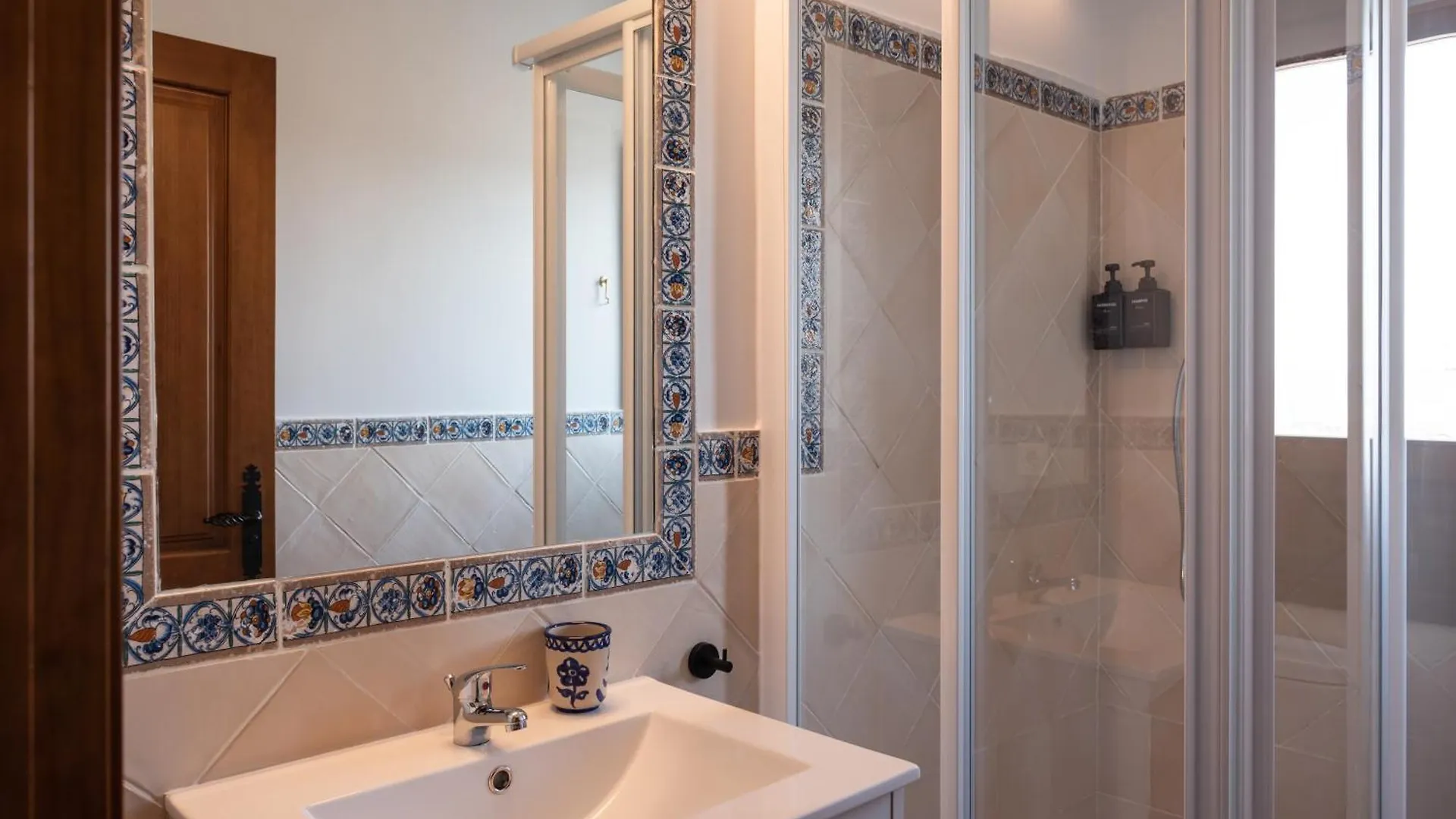 Carmen De Xaira 2º By Florentia Homes Granada Apartment